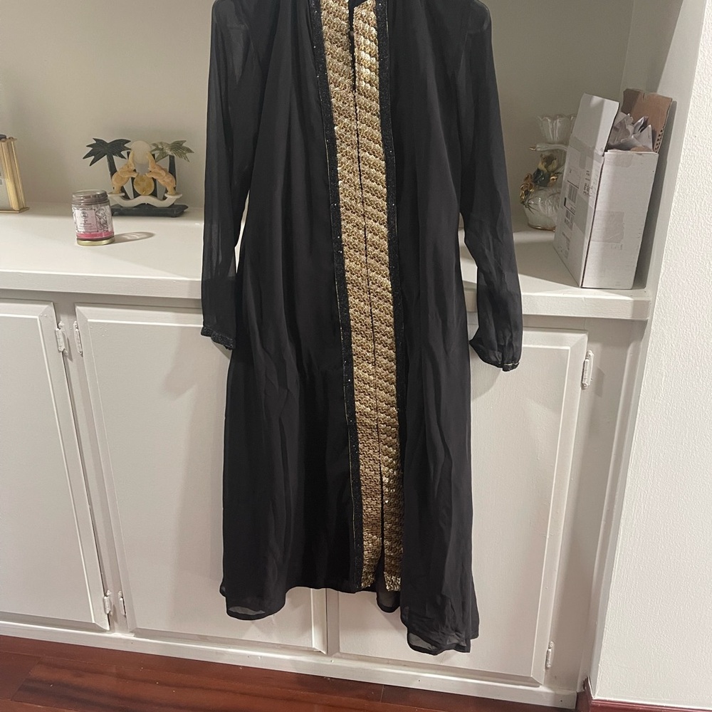 STYLUS Black and Gold Long Dress